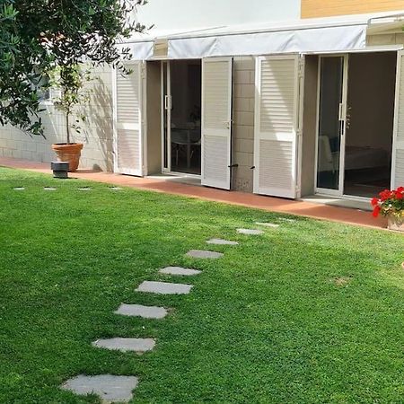 Apartamento In Giardino Da Tommaso Livorno Exterior foto