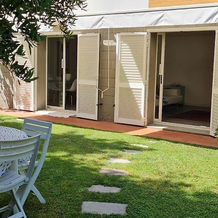Apartamento In Giardino Da Tommaso Livorno Exterior foto